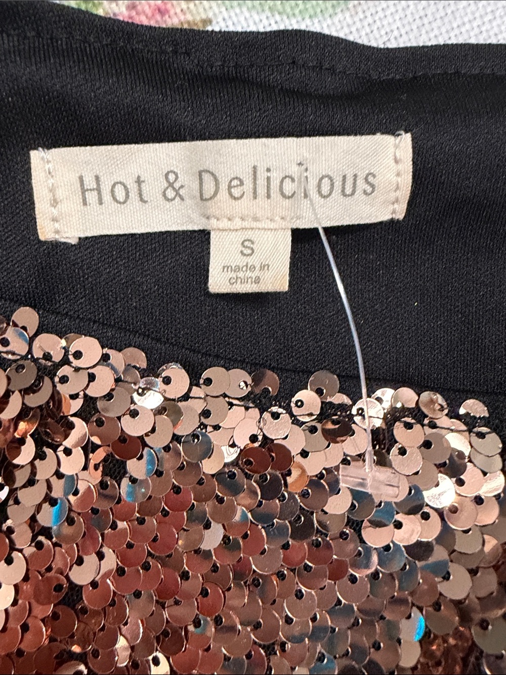 Hot & Delicious Rose Gold Sequin Shift Dress Sz S NWOT - Picture 8 of 8